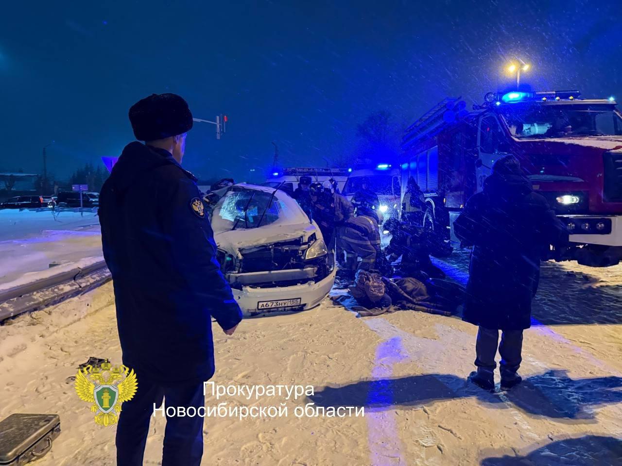 Фото В Новосибирске опубликовано фото с места смертельного ДТП на Советском шоссе 5
